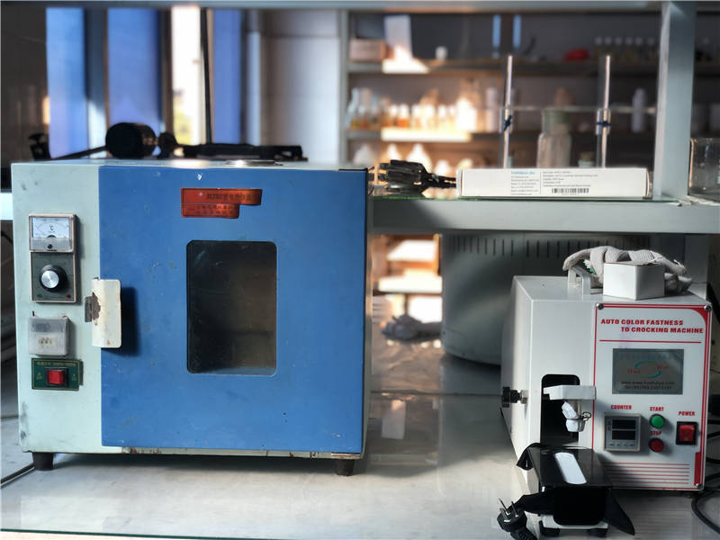 Silicone leather material color fastness testing equipment